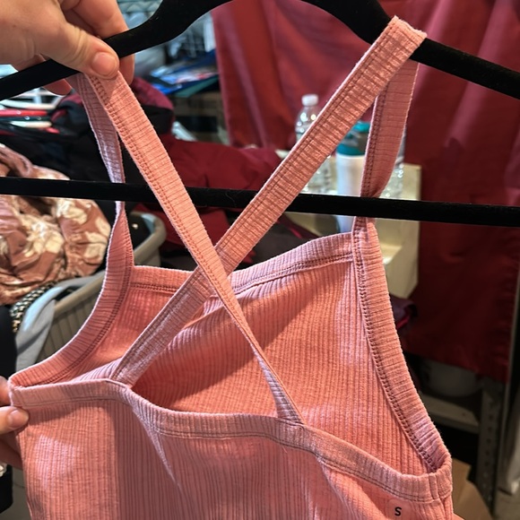 Cropped tanktop - Picture 2 of 2